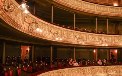 Rīgas Reinholda Šmēlinga vidusskolas skolēni dodas uz Latvijas Nacionālo Operu un Baletu