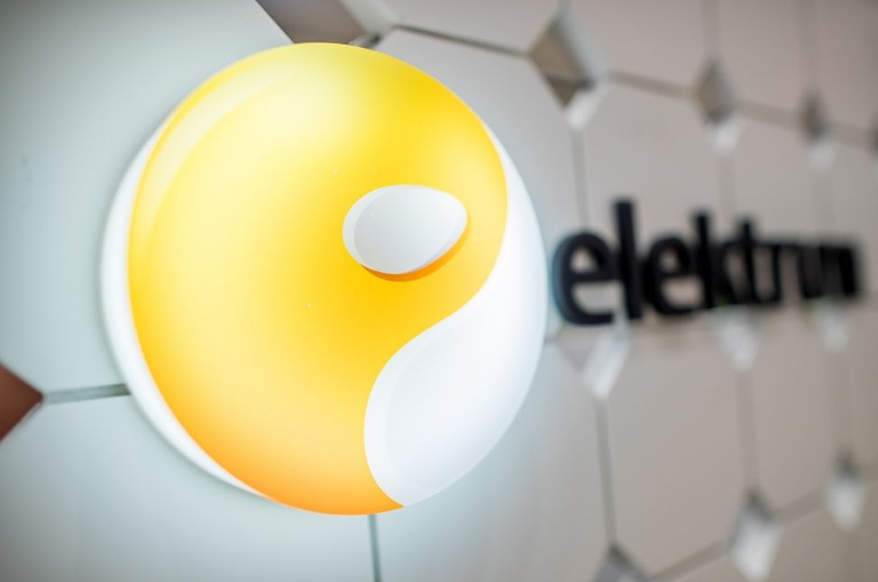 Rīgas Reinholda Šmēlinga vidusskolas skolēni apmeklē energoefektivitātes centru Elektrum