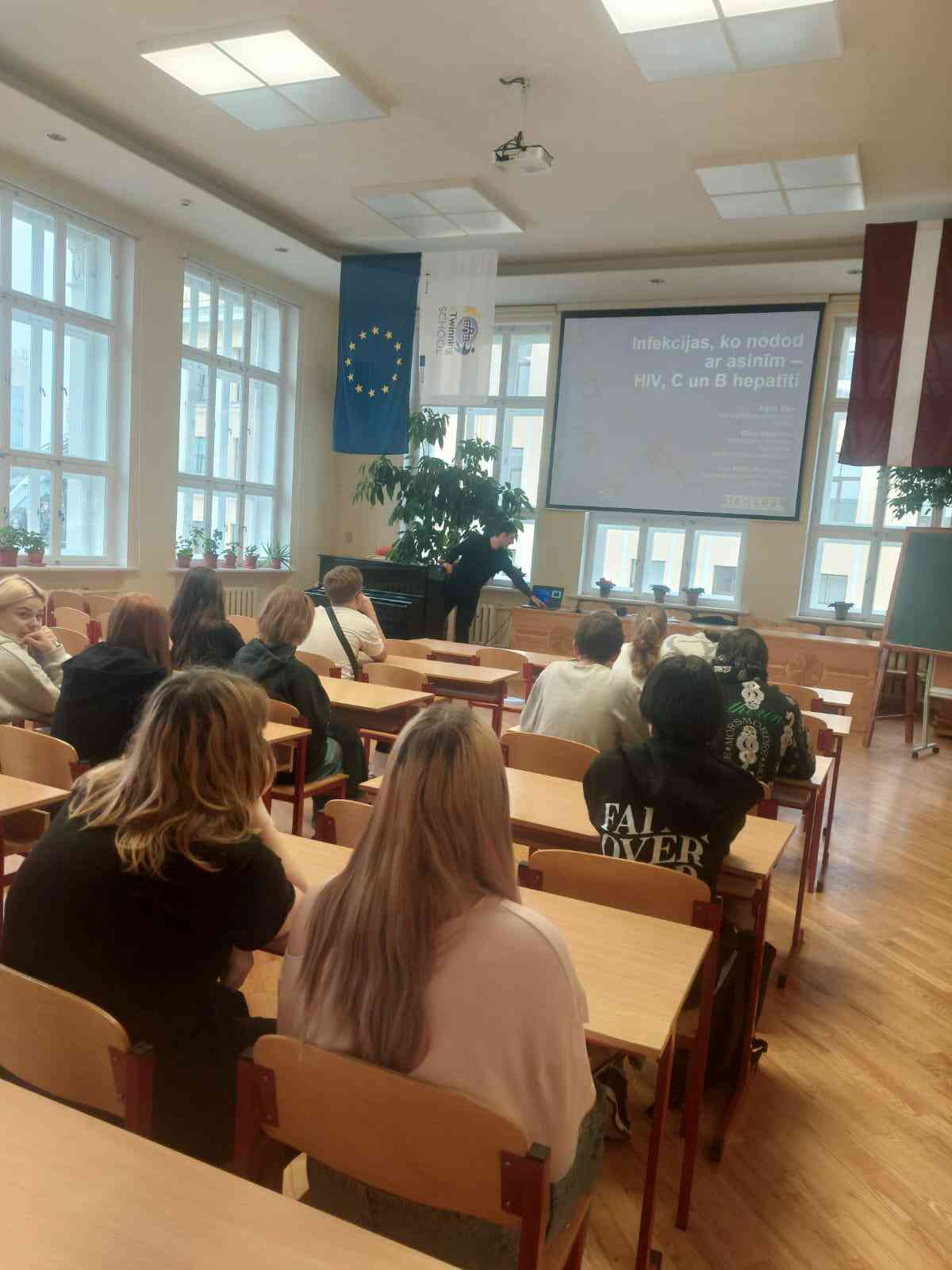 WhatsApp Image 2025-10-30 at 12_36_17_9691e9f7